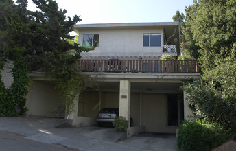 The Lake Crest in Oakland, CA - Building Photo - Building Photo