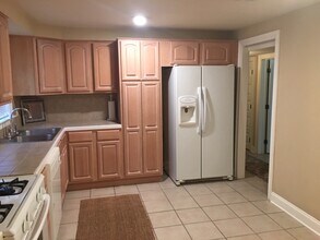 2200 Broadway St in New Orleans, LA - Building Photo - Building Photo