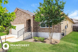 823 Red Crossbill in San Antonio, TX - Building Photo - Building Photo