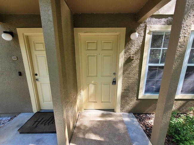 36106 Lake Chase Blvd in Zephyrhills, FL - Building Photo - Building Photo