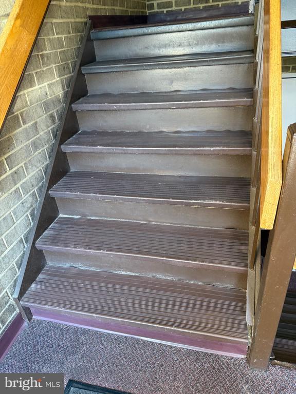 531 Florida Ave in Herndon, VA - Building Photo - Building Photo