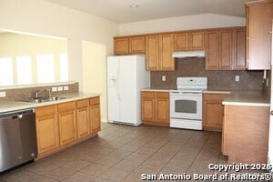 118 Carmel Dr in Cibolo, TX - Building Photo - Building Photo