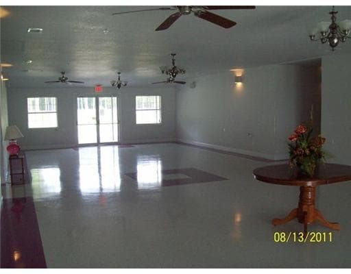 1614 Howell Ln in Leakesville, MS - Foto de edificio - Building Photo