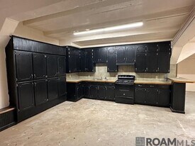 659 W Main St in New Roads, LA - Building Photo