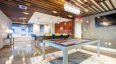 7370 Montcalm Dr in McLean, VA - Building Photo - Building Photo