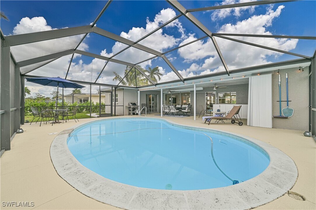 13840 Sleepy Hollow Ln in Ft. Myers, FL - Building Photo