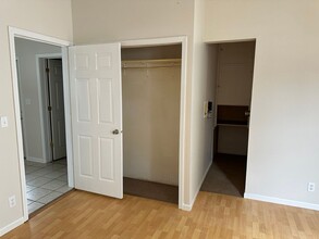 656 3rd Ave in Joliet, IL - Building Photo - Building Photo