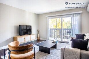 655 S Fair Oaks Ave in Sunnyvale, CA - Building Photo