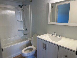 5960 W Oregon Ave in Glendale, AZ - Building Photo - Building Photo