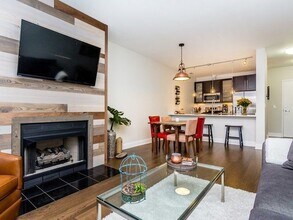 1151 W Washington Blvd, Unit 102 in Chicago, IL - Foto de edificio - Building Photo