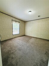 877 SE 38th St in Melrose, FL - Building Photo - Building Photo