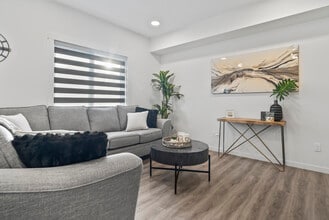 Heritage Valley Heights Townhomes in Edmonton, AB - Building Photo - Building Photo