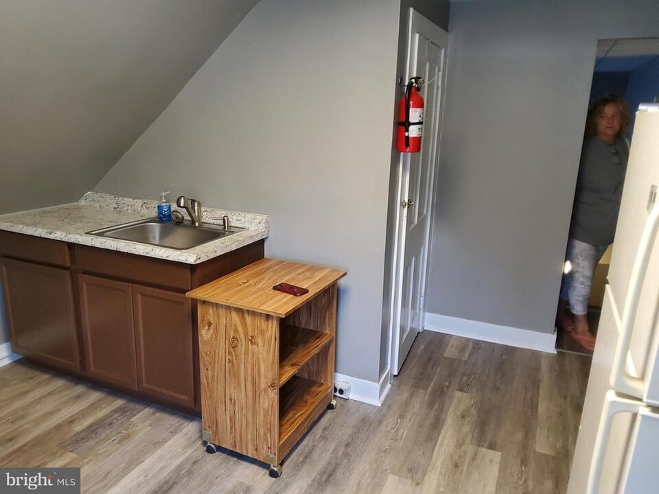 176 Madison Ave in Mount Holly, NJ - Building Photo