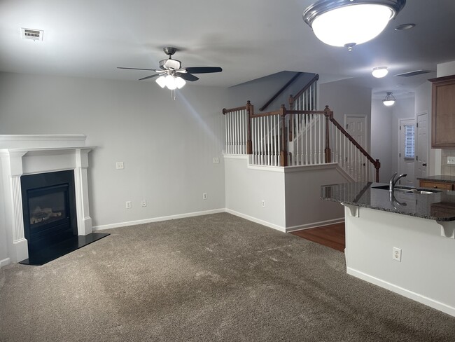 2585 Maple Leaf Ter in Cumming, GA - Building Photo - Building Photo