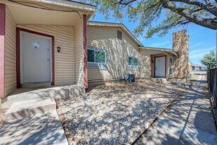 1117 W Rundberg Ln in Austin, TX - Building Photo