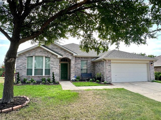 4116 Broken Bend Blvd in Fort Worth, TX - Building Photo