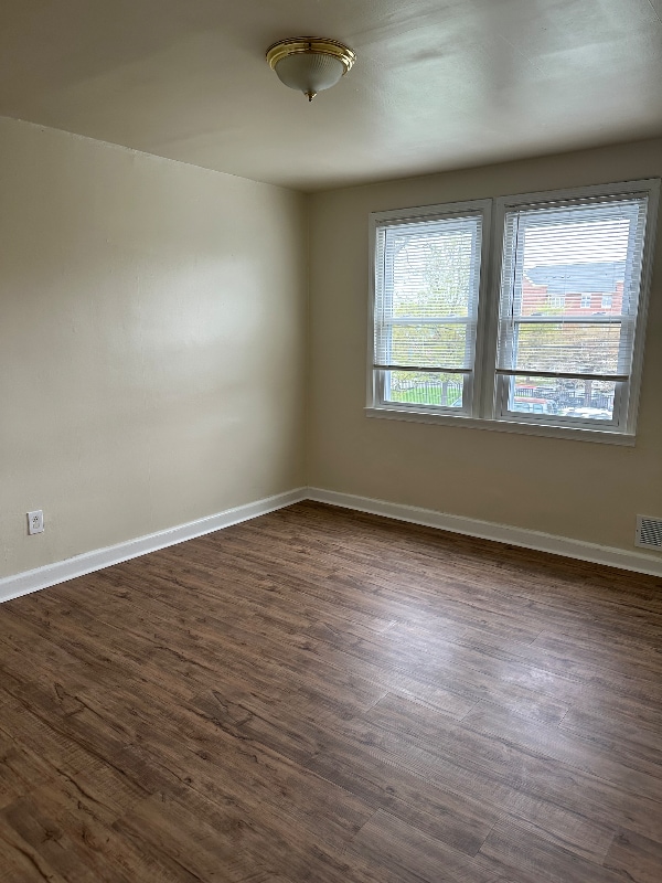 1504 E Cold Spring Ln in Baltimore, MD - Building Photo - Building Photo