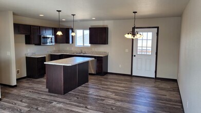 628 Abraham Ct in Rapid City, SD - Building Photo - Building Photo