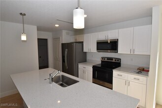 5051 Foxhall Rd in North Port, FL - Building Photo - Building Photo