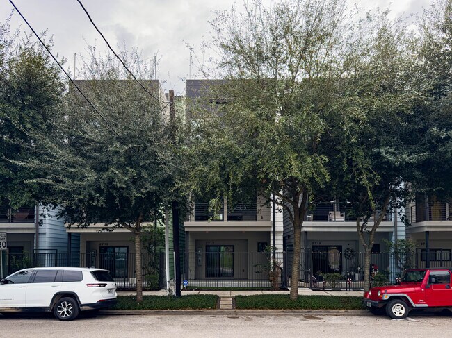 2717 St Emanuel St in Houston, TX - Building Photo - Building Photo