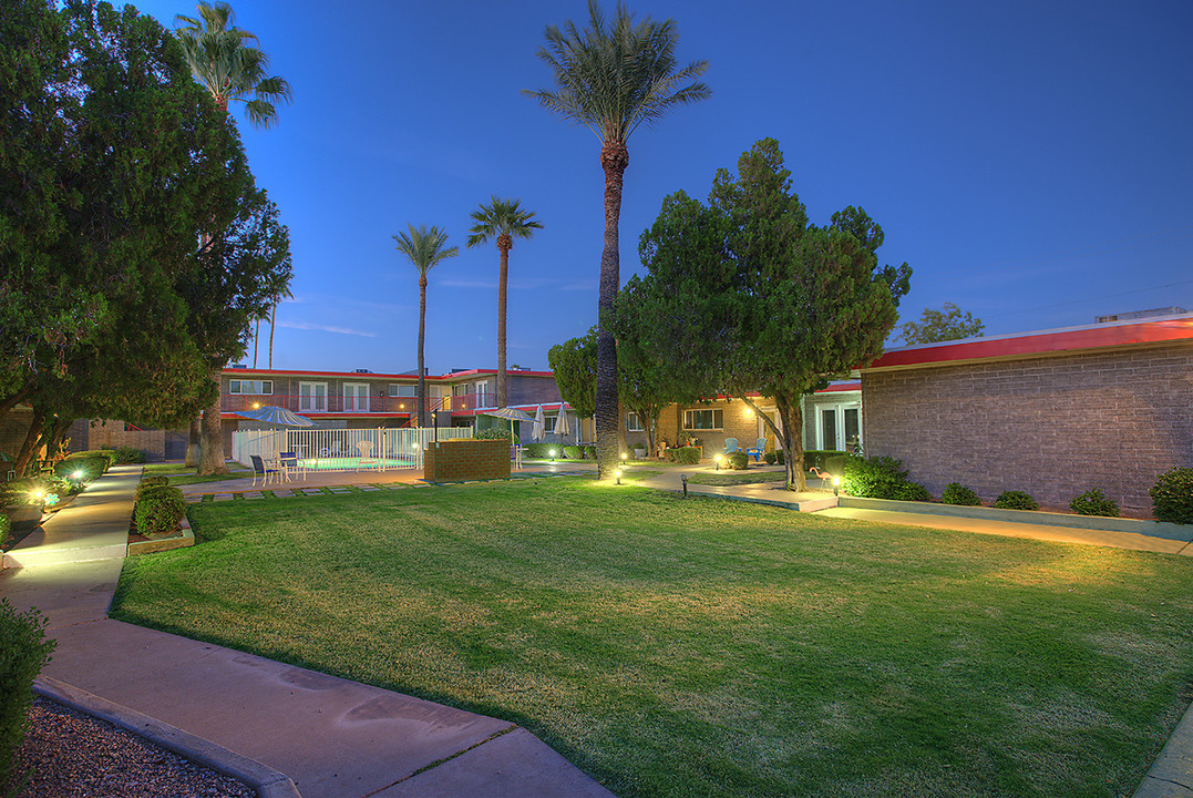 The Jackson On Maryland in Phoenix, AZ - Building Photo