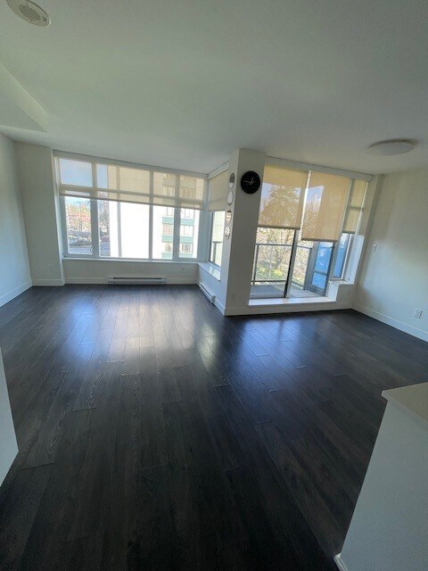 188 Agnes St in New Westminster, BC - Building Photo - Building Photo