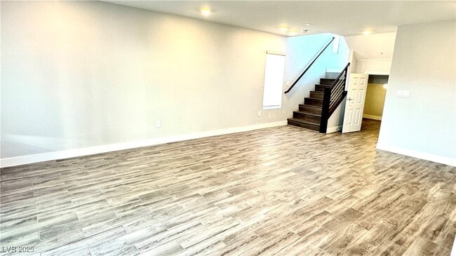 property at 5718 Woodchester Ave