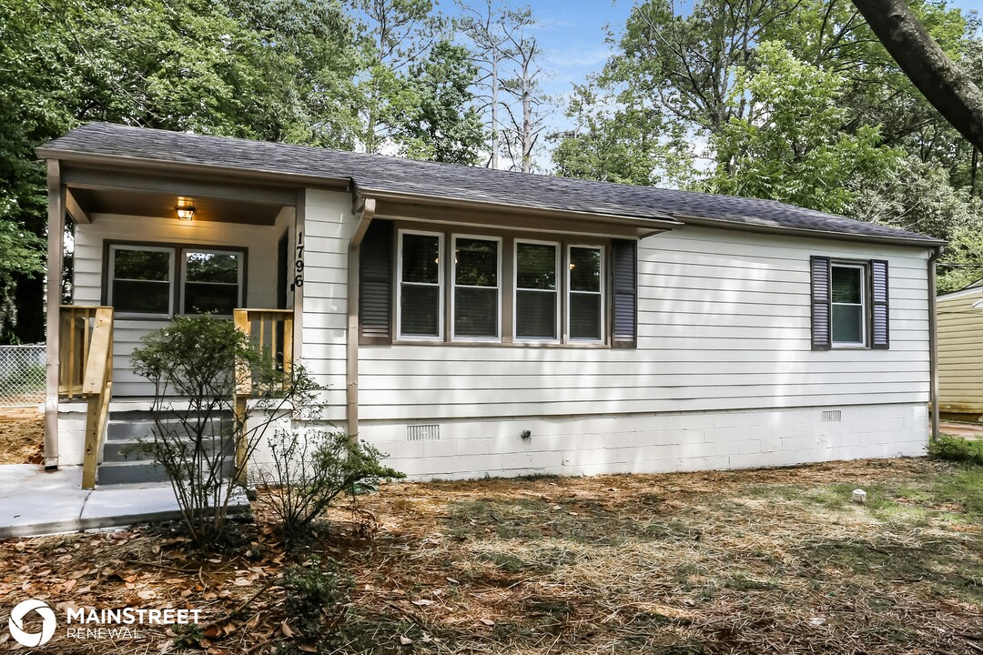 1796 Elaine Dr in Decatur, GA - Building Photo