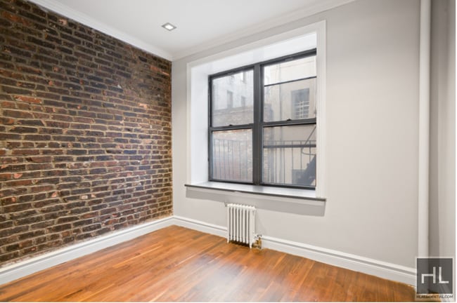 East 13th Street in New York, NY - Foto de edificio - Building Photo