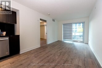 10 Eva Rd in Toronto, ON - Building Photo - Building Photo