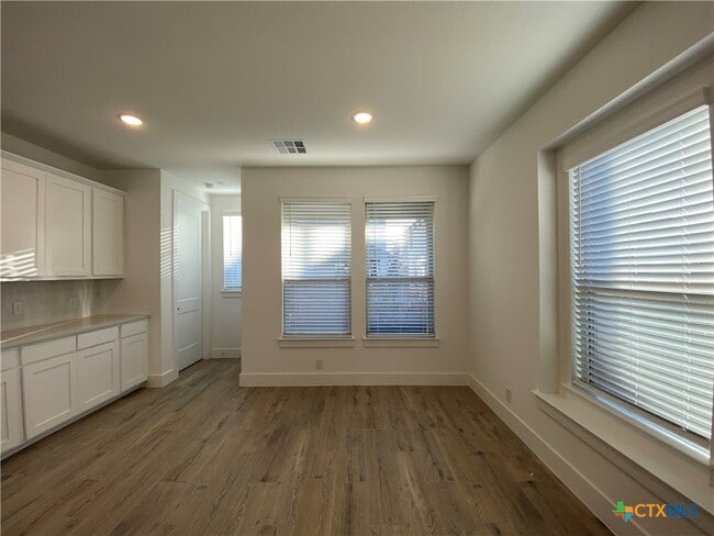 property at 1032 Easy Gruene
