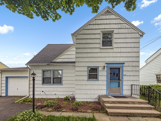 property at 222 Harding Ave