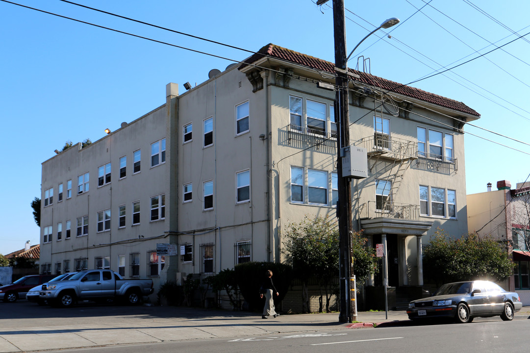 1620 Fruitvale Ave in Oakland, CA - Building Photo