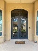 390 Burkett Dr in Clint, TX - Building Photo - Building Photo