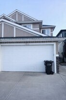 6511-167A 167A Ave NW in Edmonton, AB - Building Photo