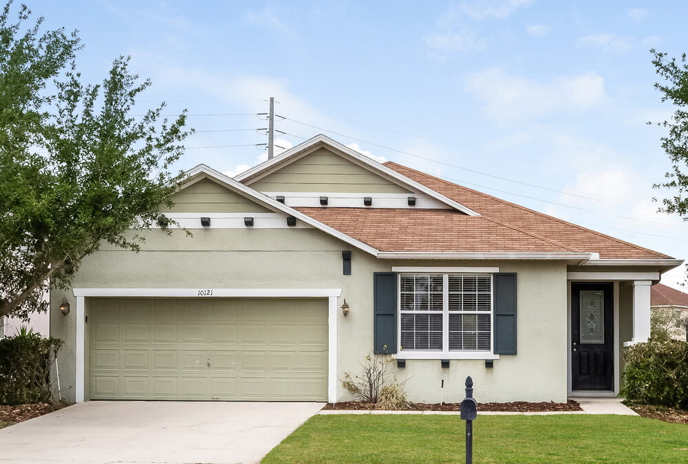 10121 Stratford Pointe Ave in Orlando, FL - Foto de edificio