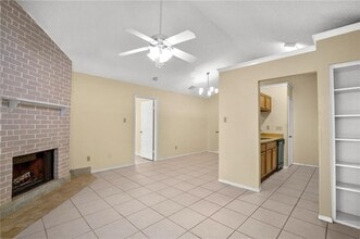 12213 Tyson Cove in Austin, TX - Building Photo - Building Photo