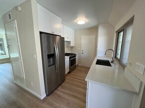 1157 Badger Cir in Ventura, CA - Building Photo - Building Photo