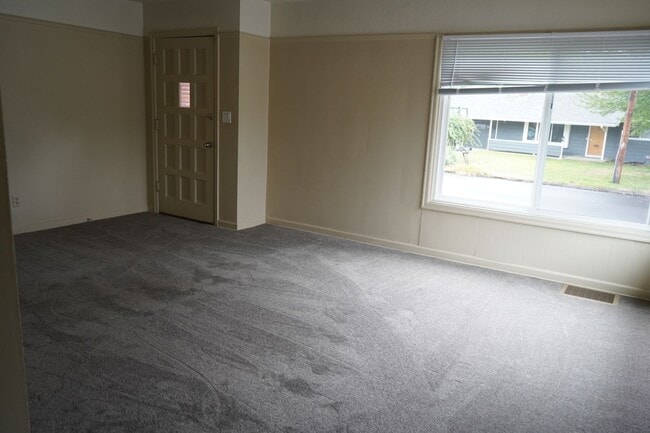 614 Beech St in Vancouver, WA - Building Photo - Building Photo