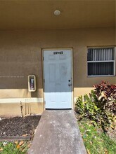 10905 Royal Palm Blvd in Coral Springs, FL - Building Photo - Building Photo