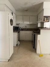 12562 Brookshire Ave in Downey, CA - Building Photo - Building Photo