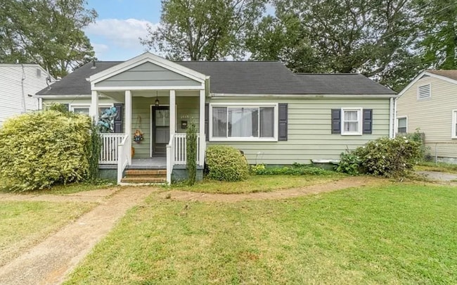 property at 1433 Picadilly St