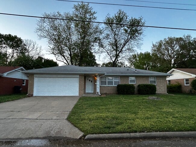 property at 537 E Glenwood St