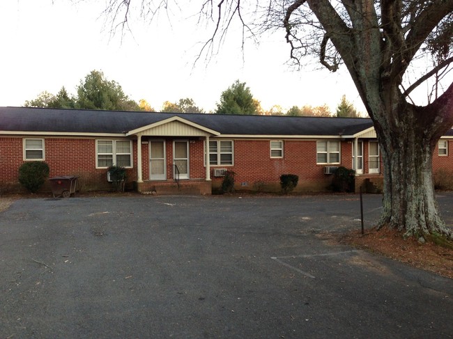 King Apartments in Cedartown, GA - Building Photo - Building Photo