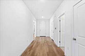 10109 Al Meraz Dr in Elk Grove, CA - Building Photo - Building Photo