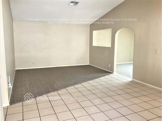 7250 Topeka Dr in Las Vegas, NV - Foto de edificio - Building Photo