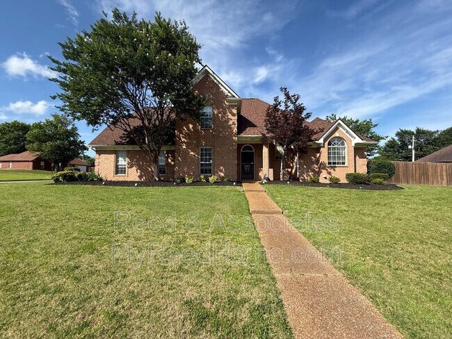 property at 3066 Shadow Green Ln