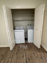 528 Steele Ln in Santa Rosa, CA - Building Photo - Building Photo