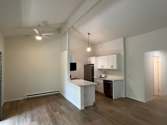 12429 NE 130th Ct, Unit G303