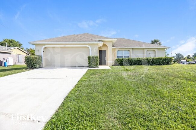 222 NW 13th St